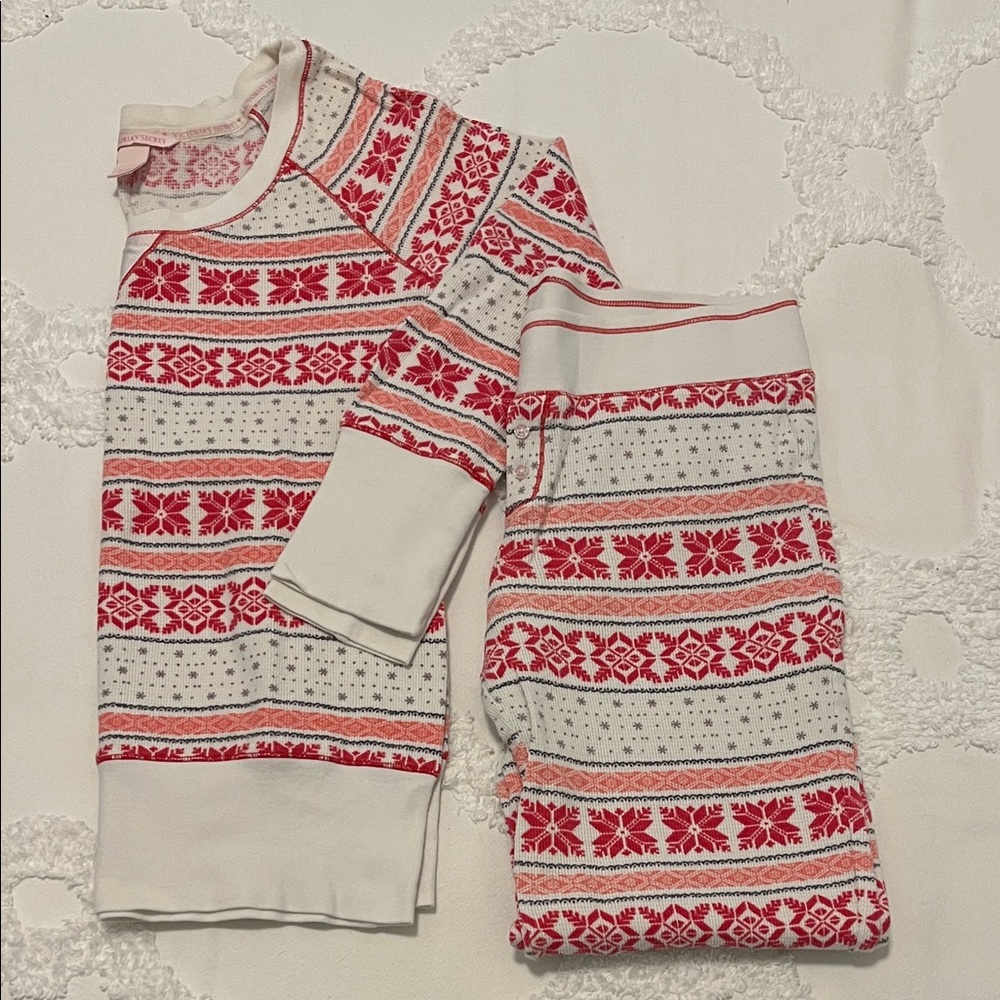 3/$25 🌟 Victoria’s Secret Pajama Set